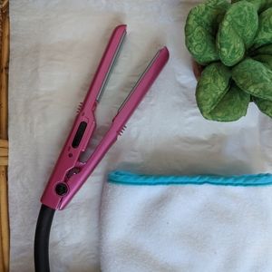 💎💝 NEW Mini Pro ½-inch Ceramic Flat Iron. 